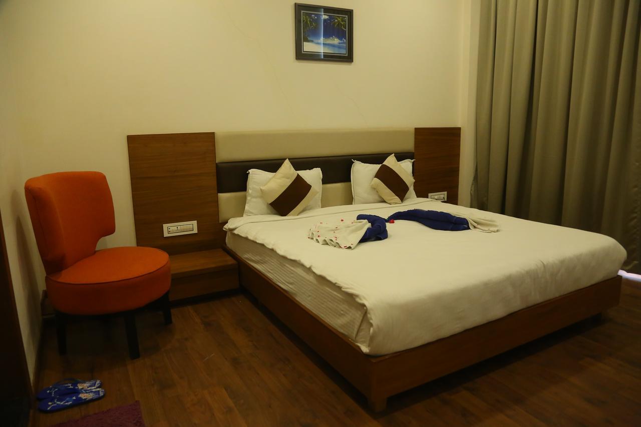 Hotel Anantaragreens Disa Bagian luar foto