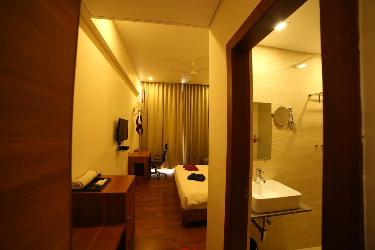 Hotel Anantaragreens Disa Bagian luar foto