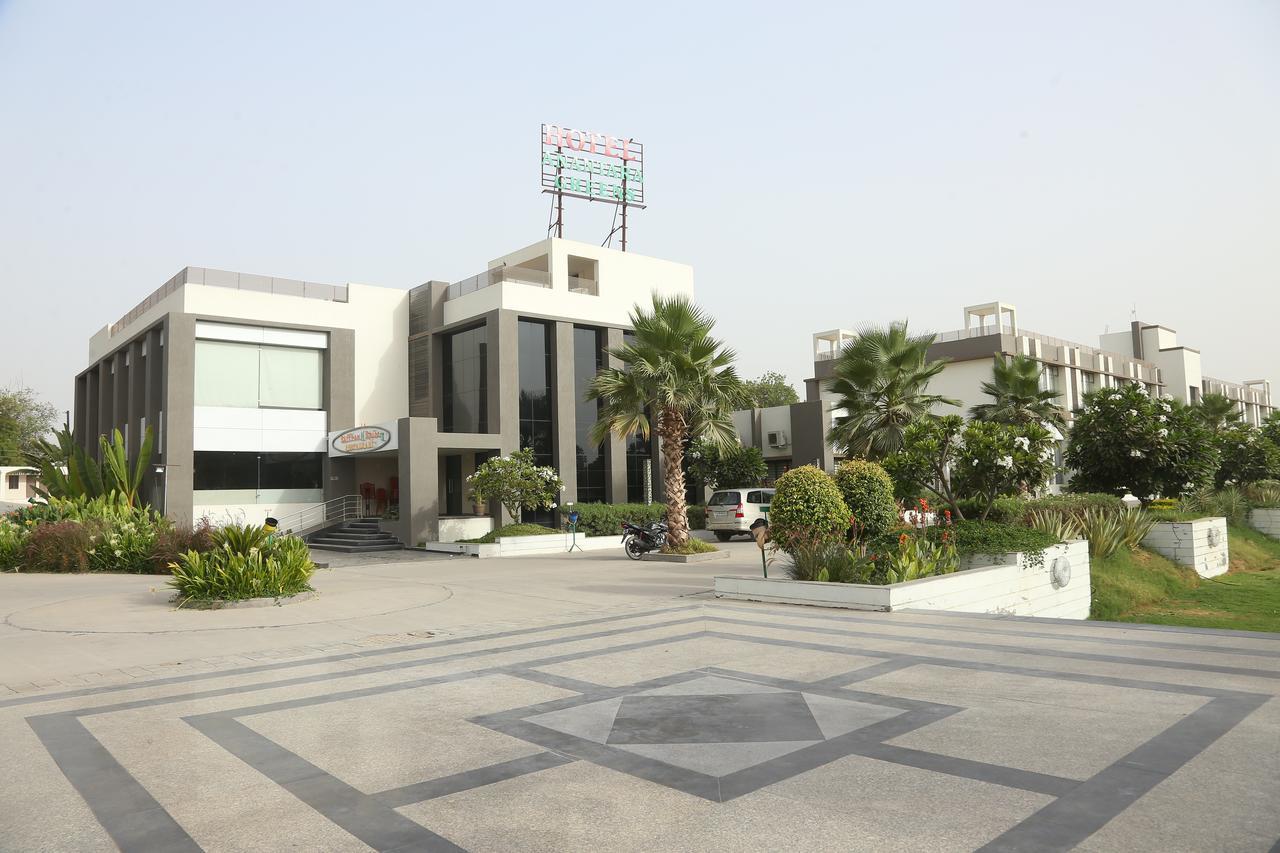 Hotel Anantaragreens Disa Bagian luar foto